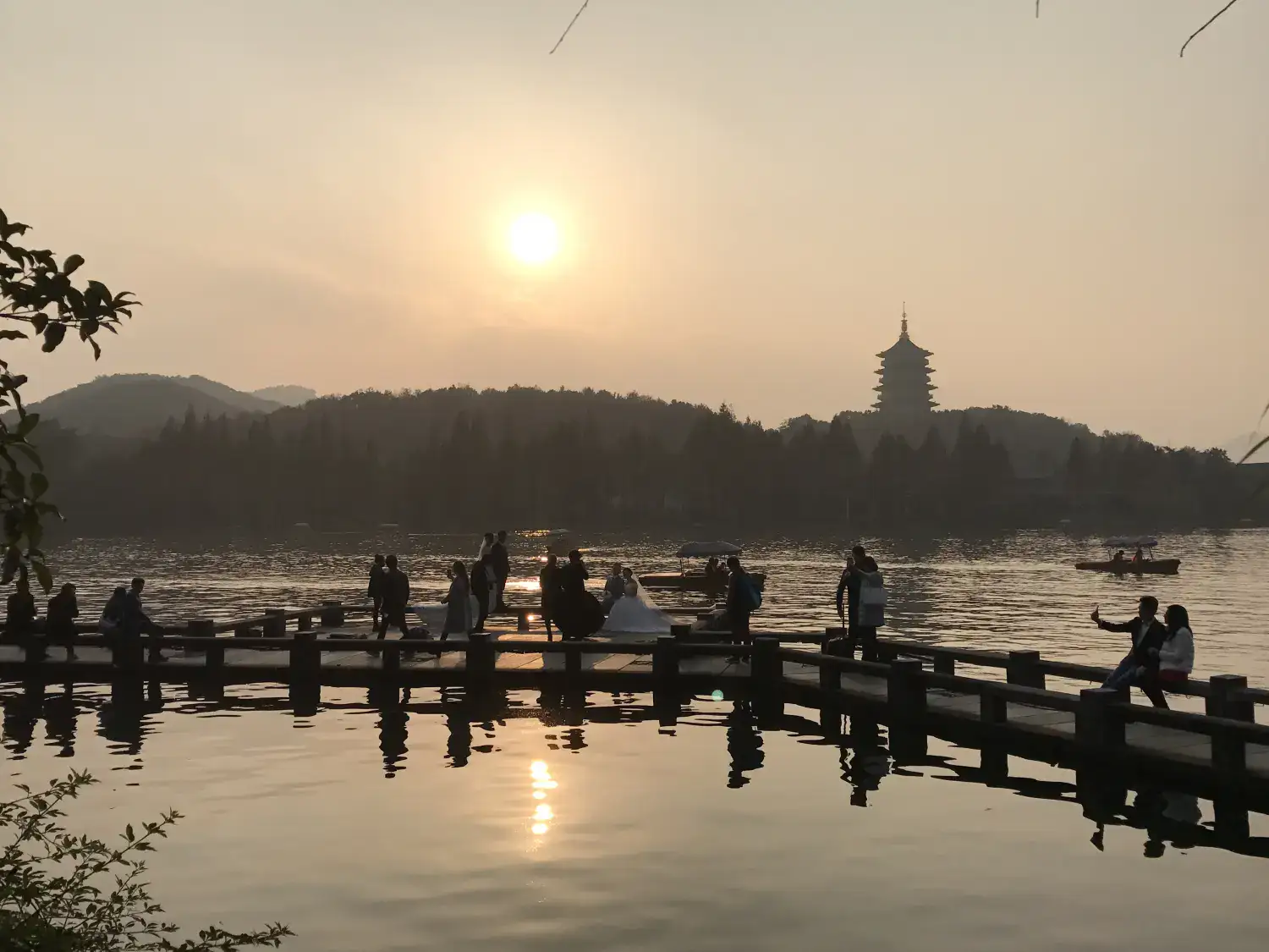 魔都蓝军姐夫的第一次 65 黄昏西湖美景